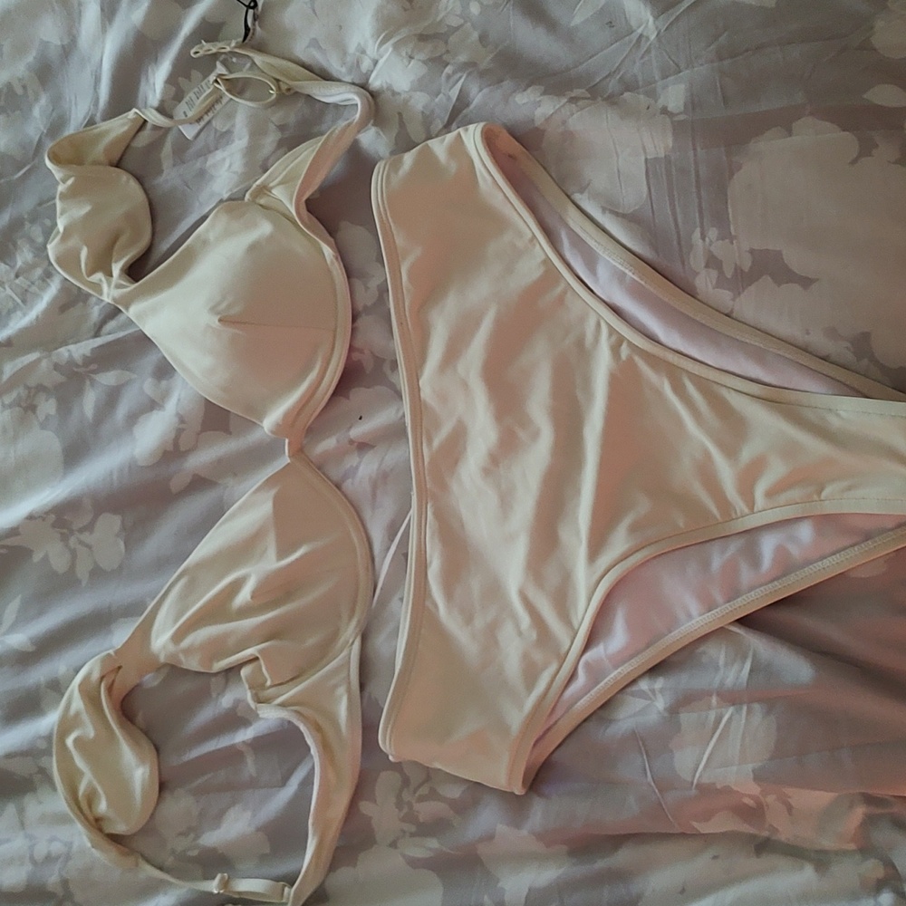 WeWoreWhat Cream Bikini Set